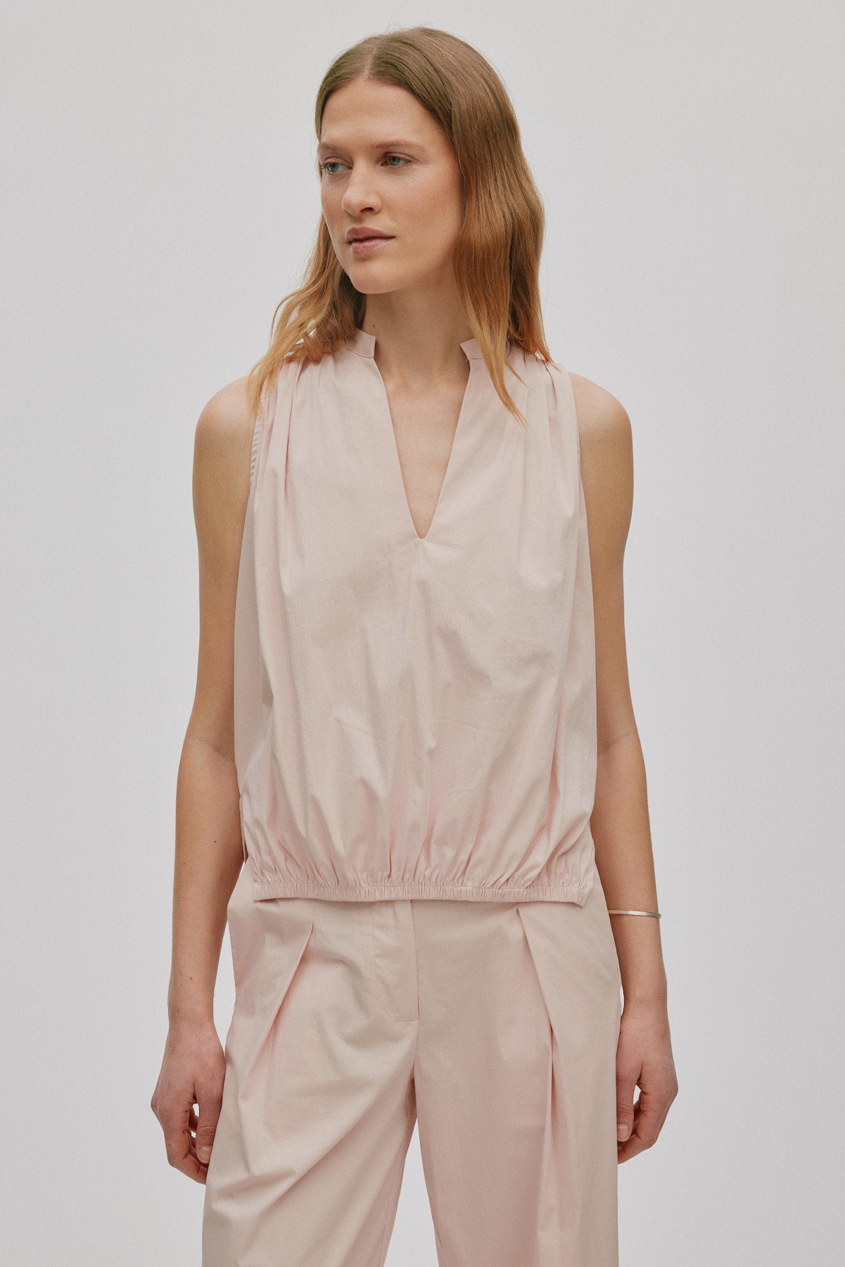 Ingeborg - Papery sleeveless blouse I Powder