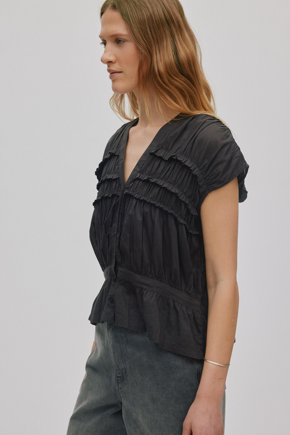 Elenor - Voile frill top I Liquorice