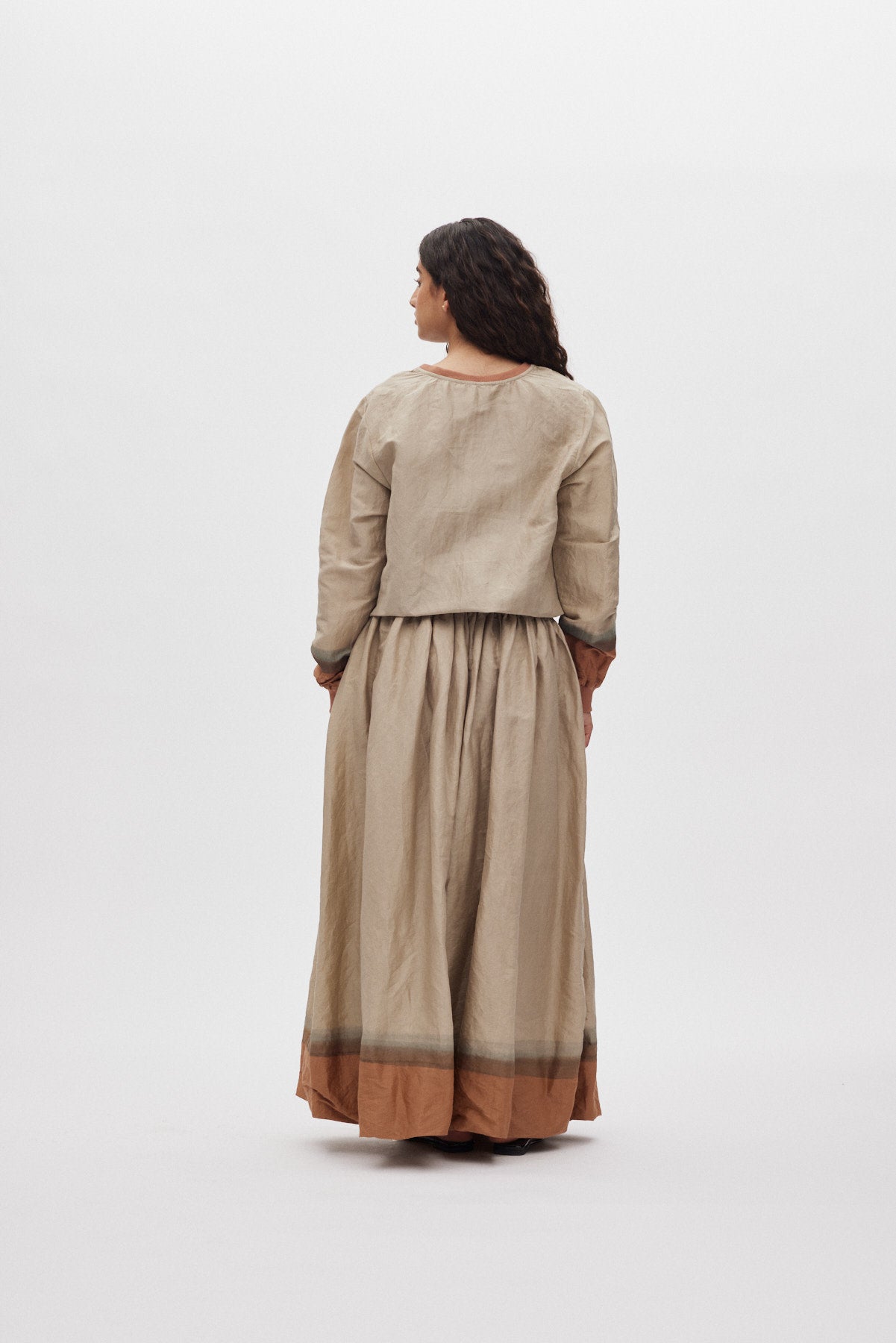 Almas - Horizon full skirt I Silver/rust