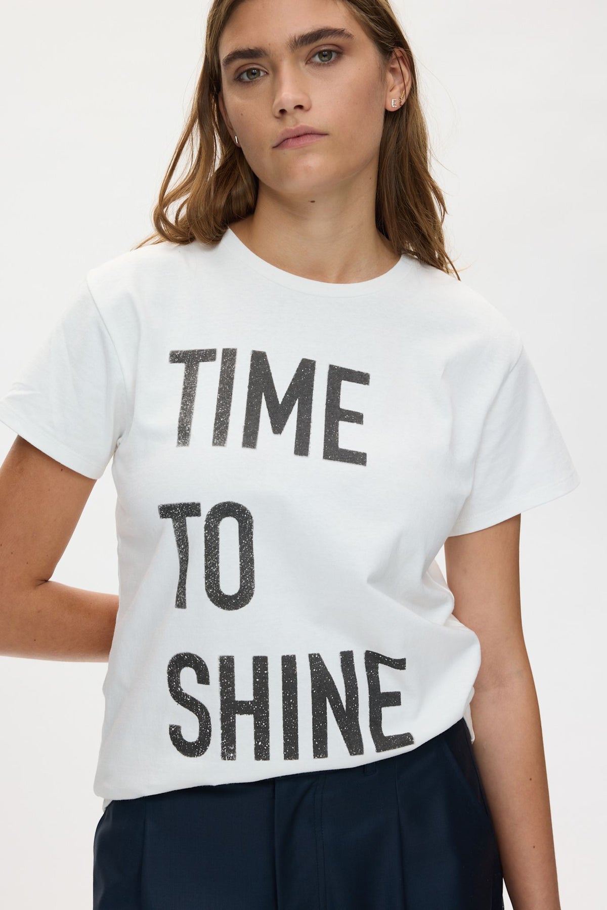 Ambla - Time to shine t-shirt I Chalk