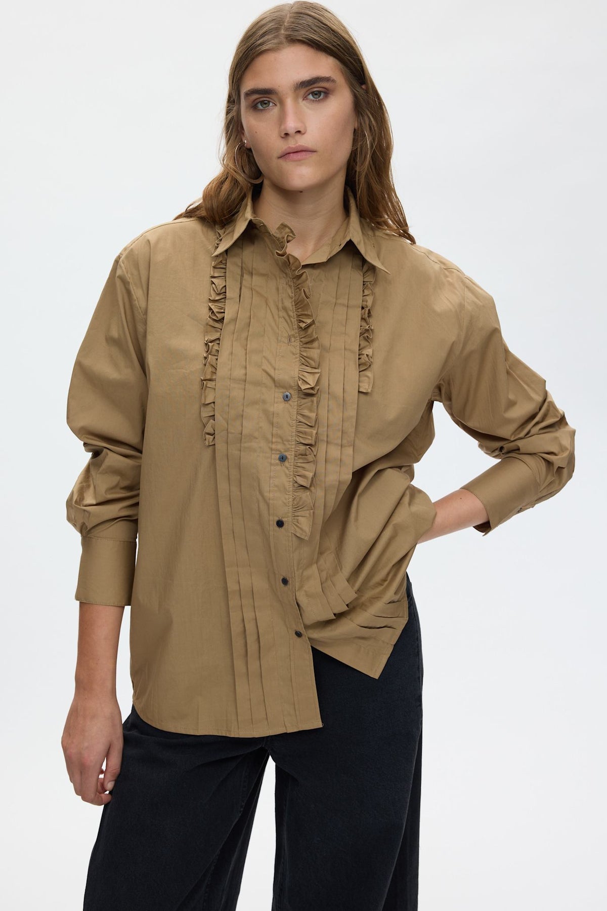 Dim - Poplin front frill shirt I Havanna brown