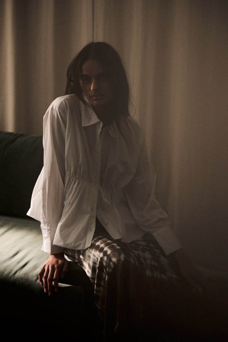 Sophie - Poplin puffed hem shirt I White