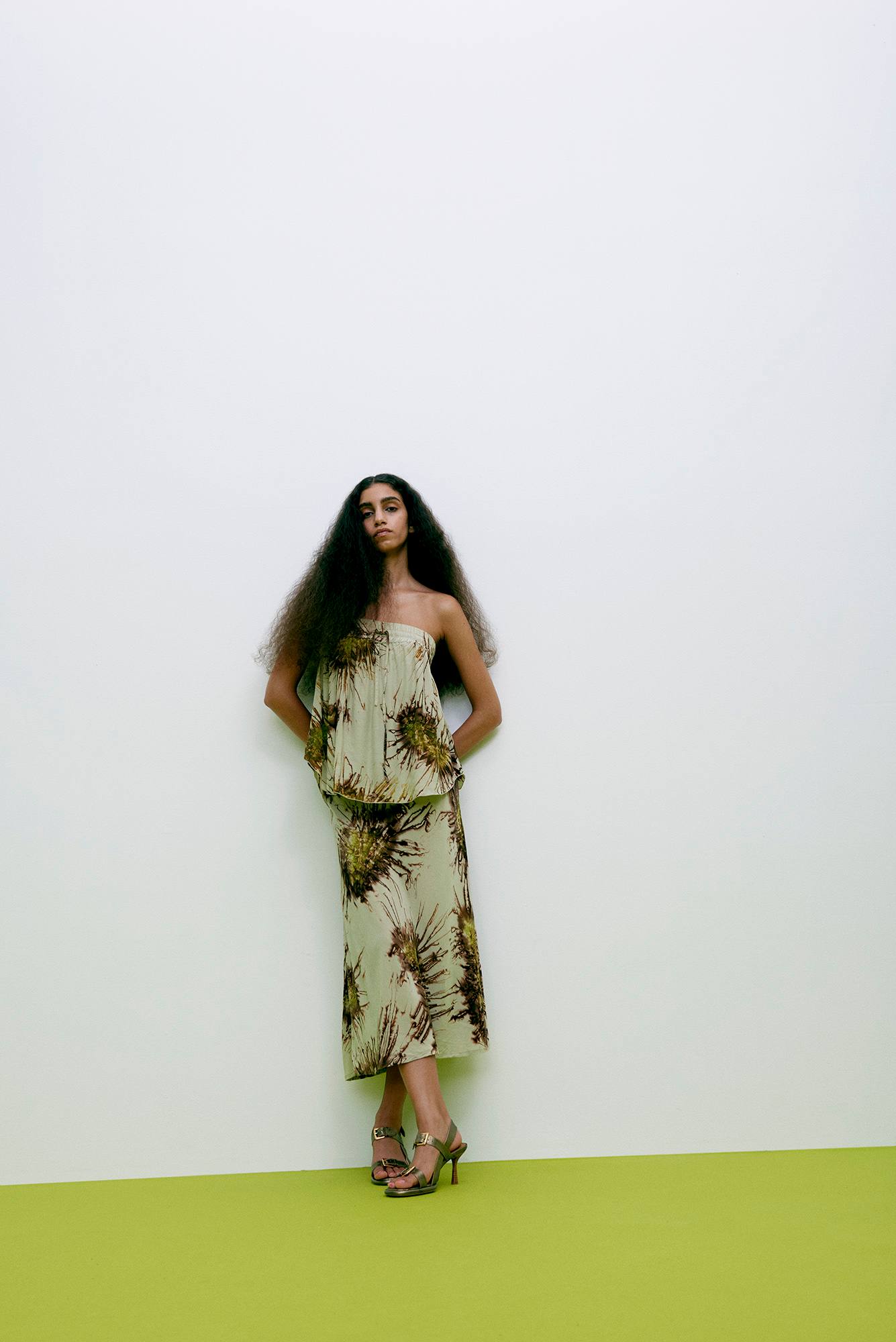 Paris - Sea urchin top I Chartreuse combo