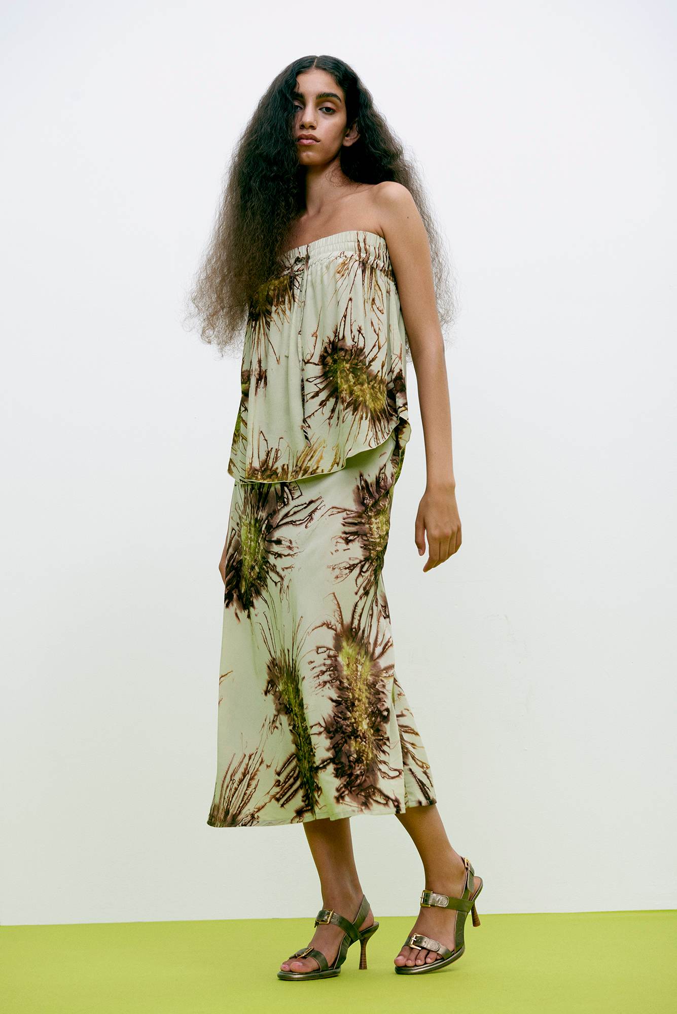 Paris - Sea urchin top I Chartreuse combo