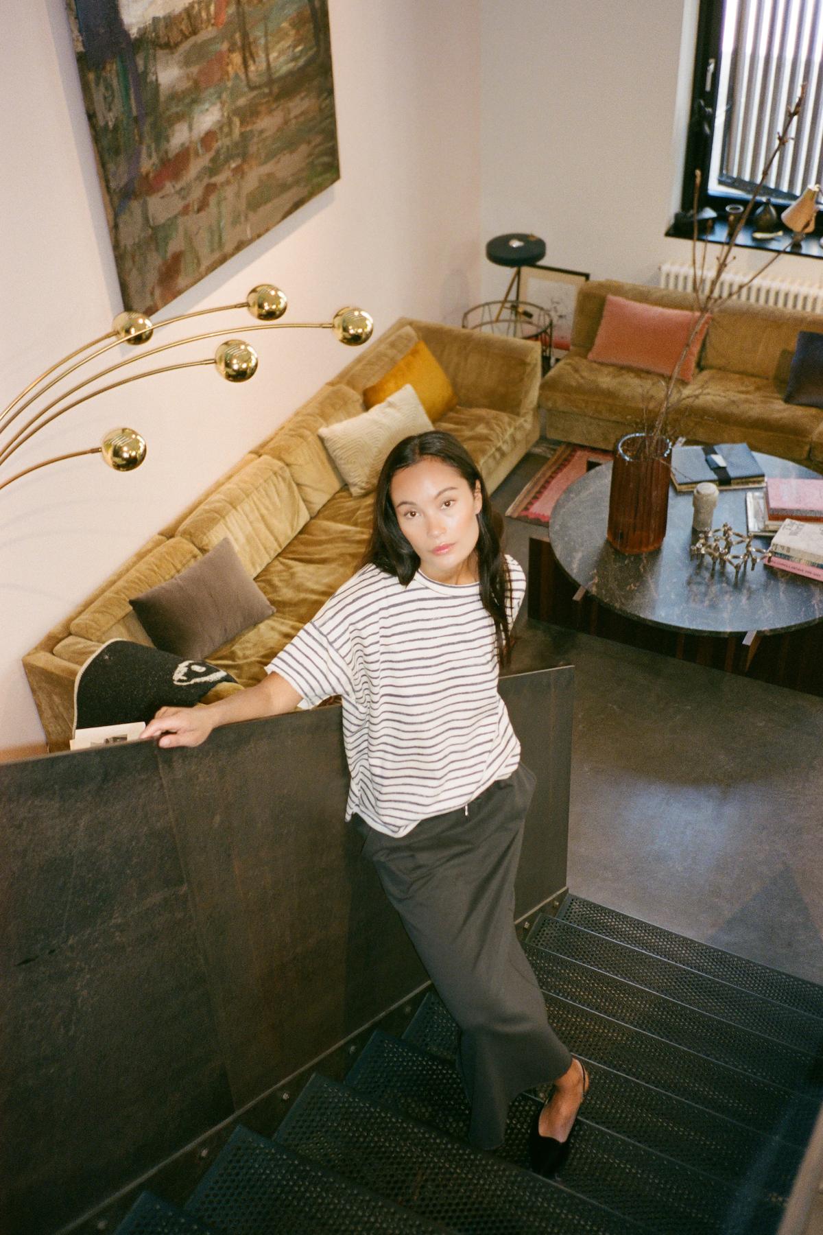 Margot - Light stretch cropped t-shirt I Oyster navy stripe