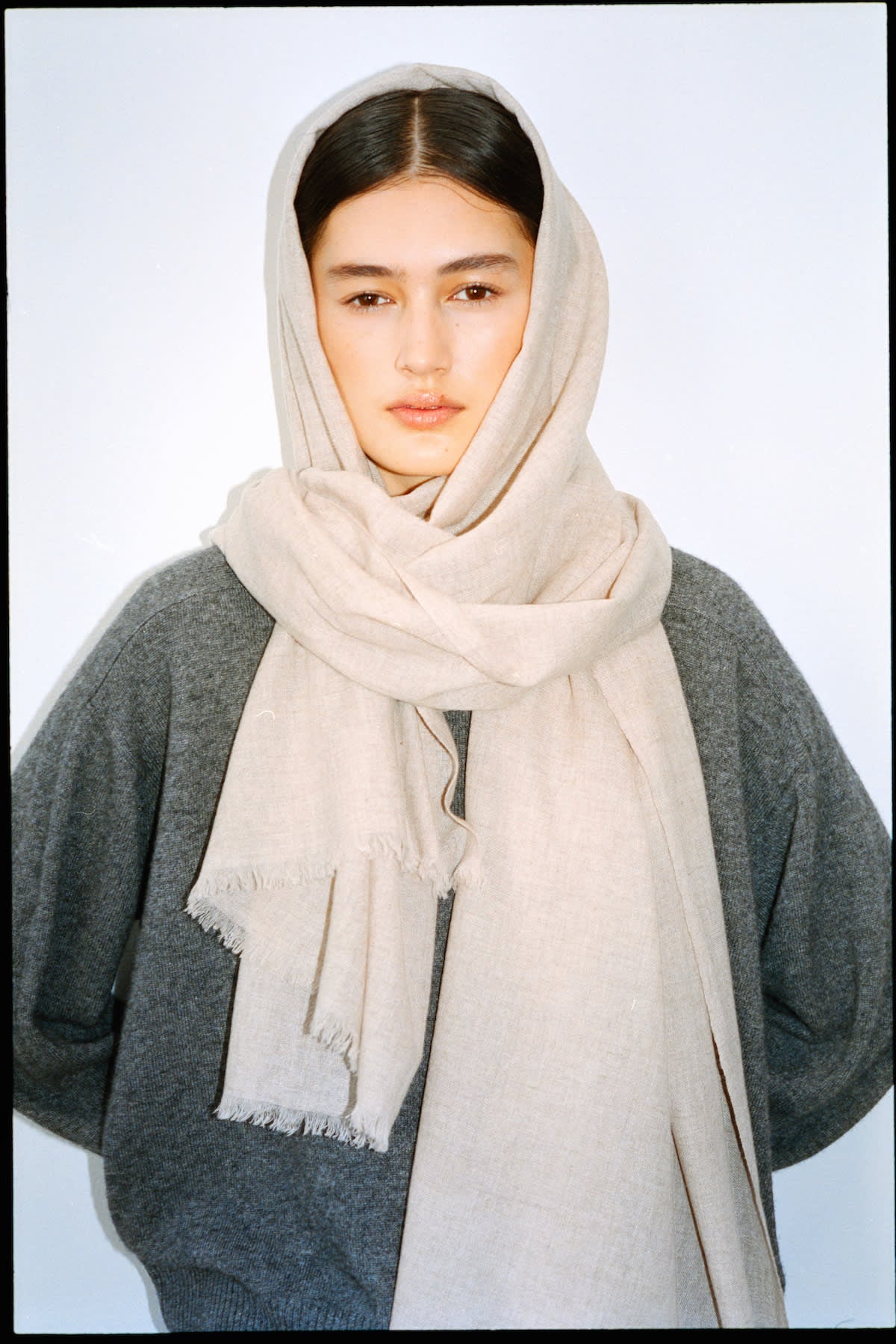 Caroliva - Wool cash scarf I Oatmeal melange