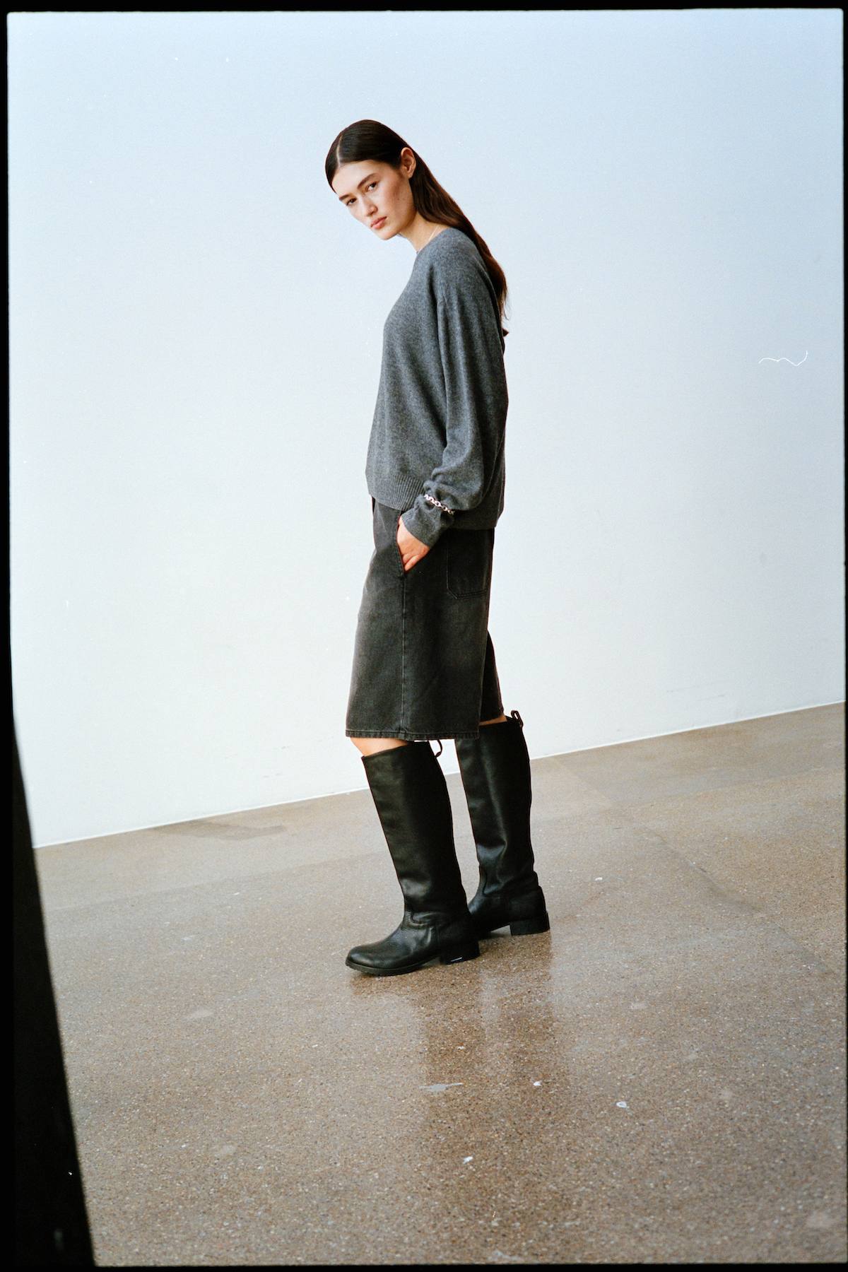 Raha - Denim black wide shorts I Washed black denim