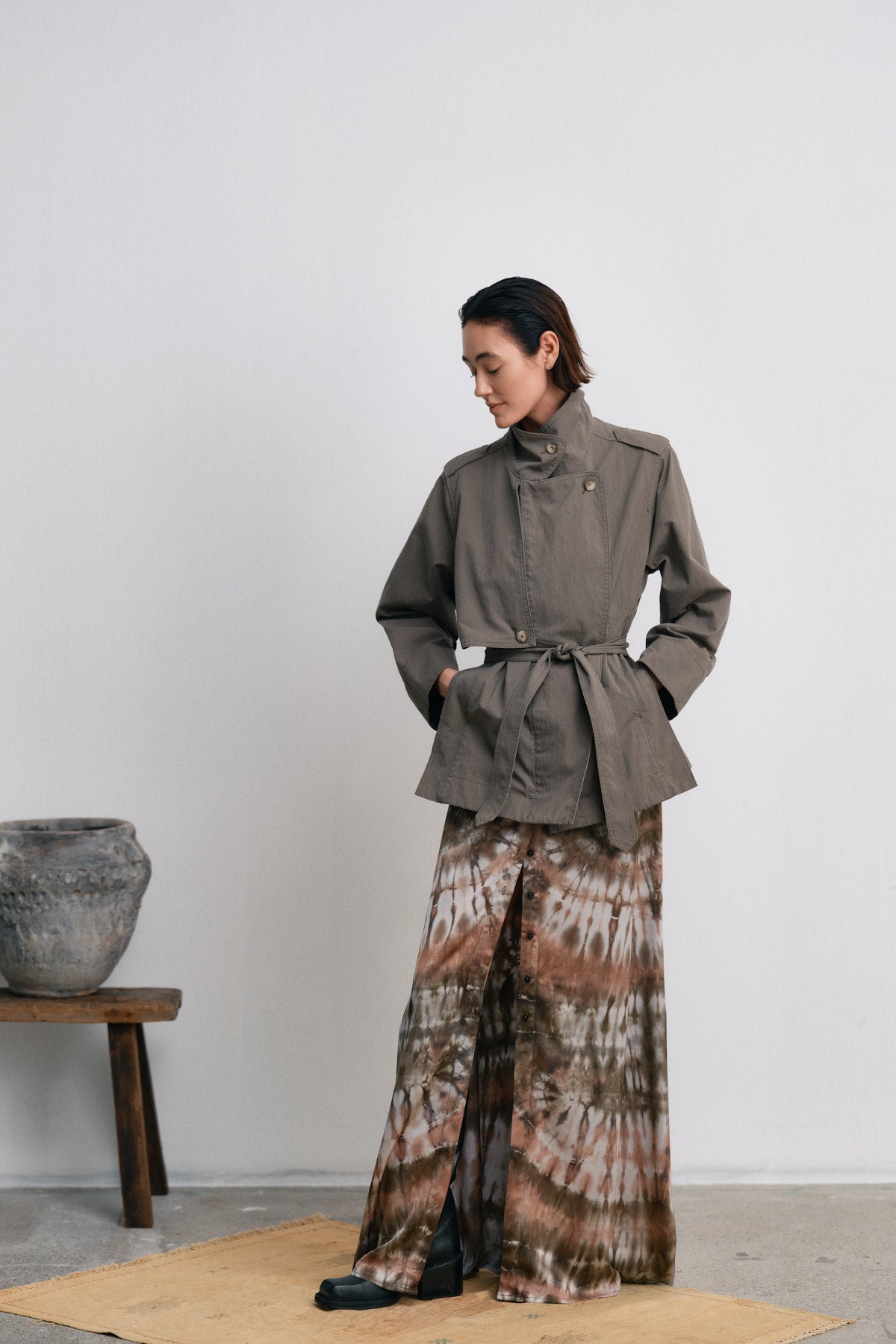 Nadira - Utility cropped trench jacket I Asphalt