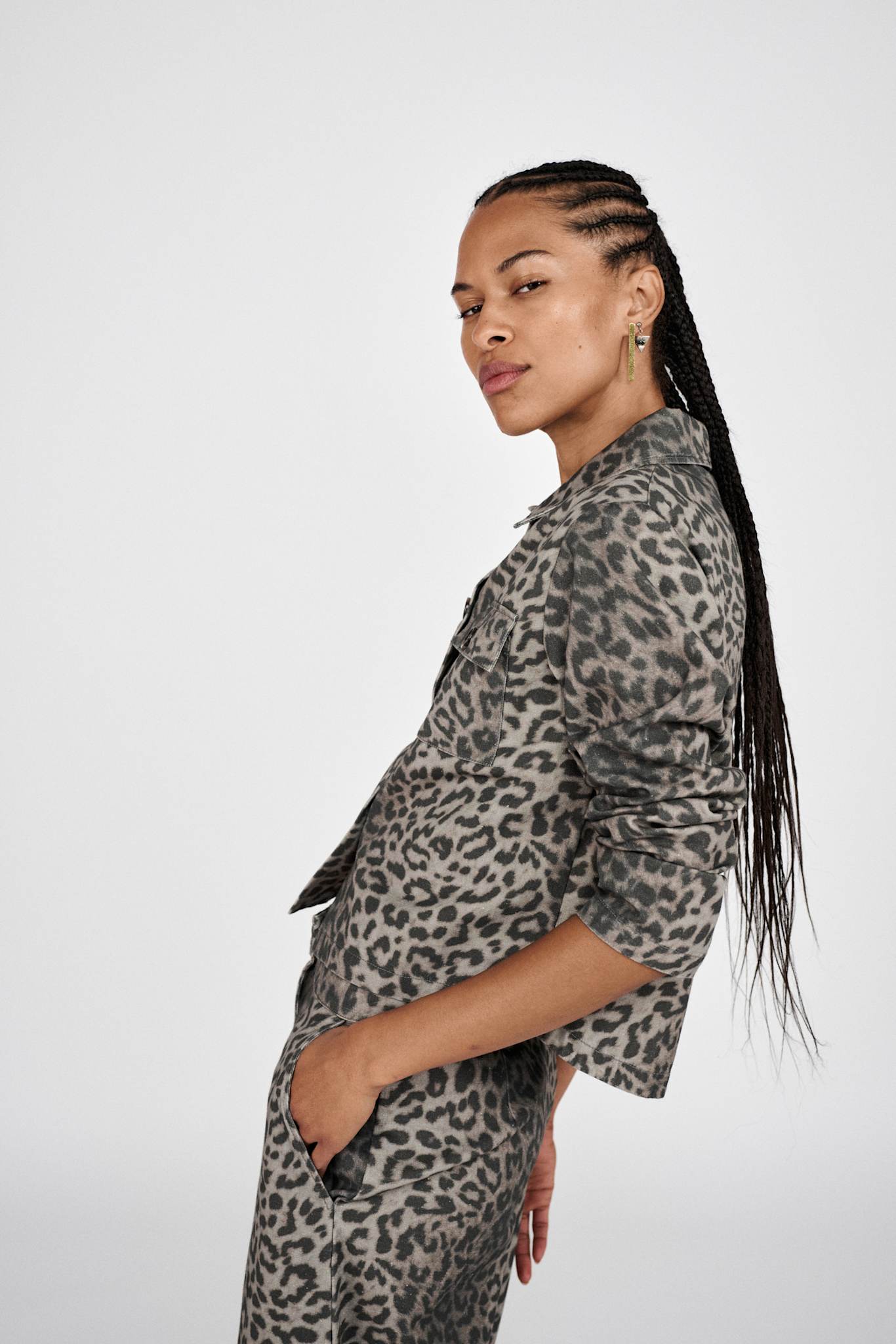 Leopard print short jacket - Aleksandra I Snow leopard
