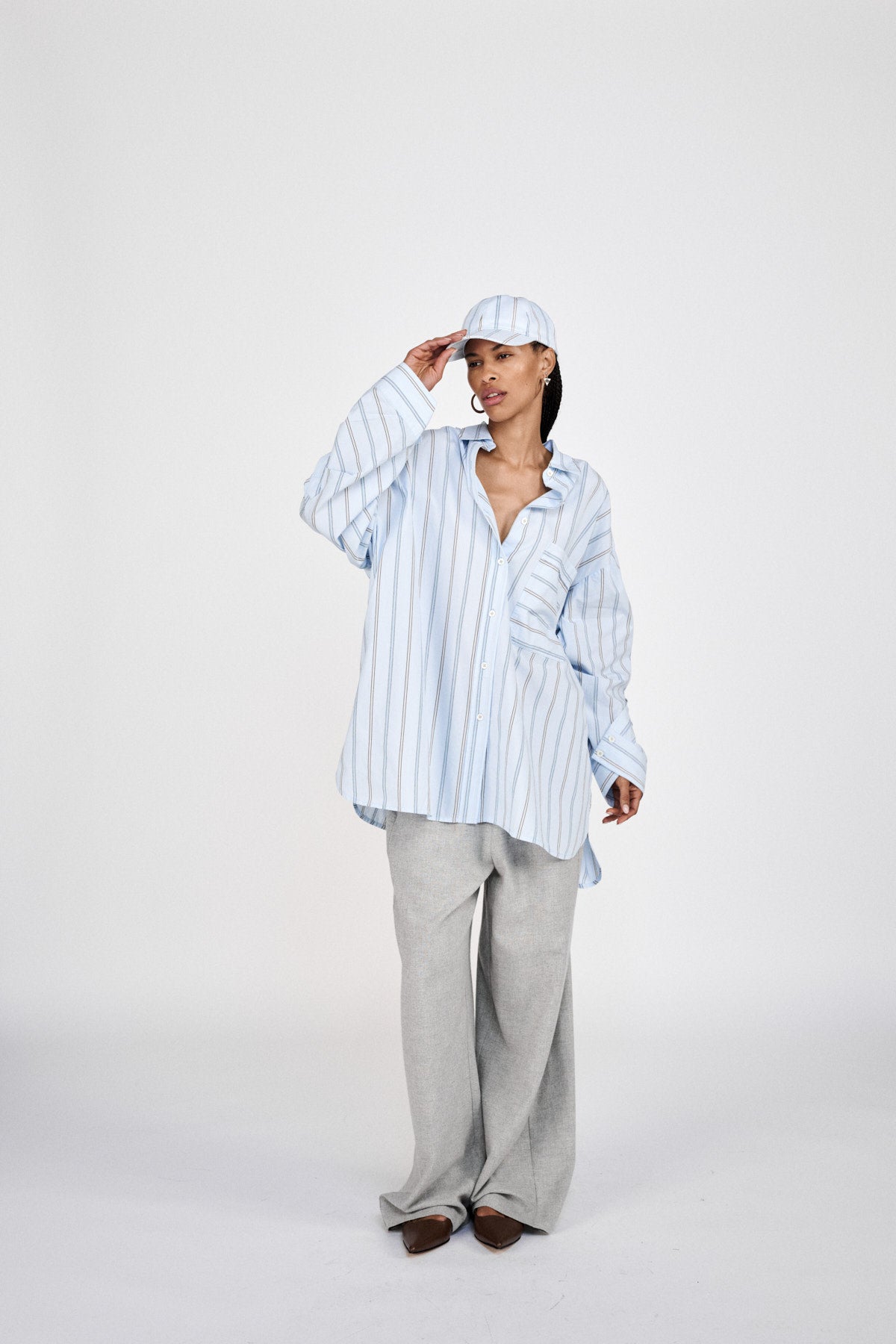 Bobbies - Reverse stripe oversized shirt I Blue pyjama stripe