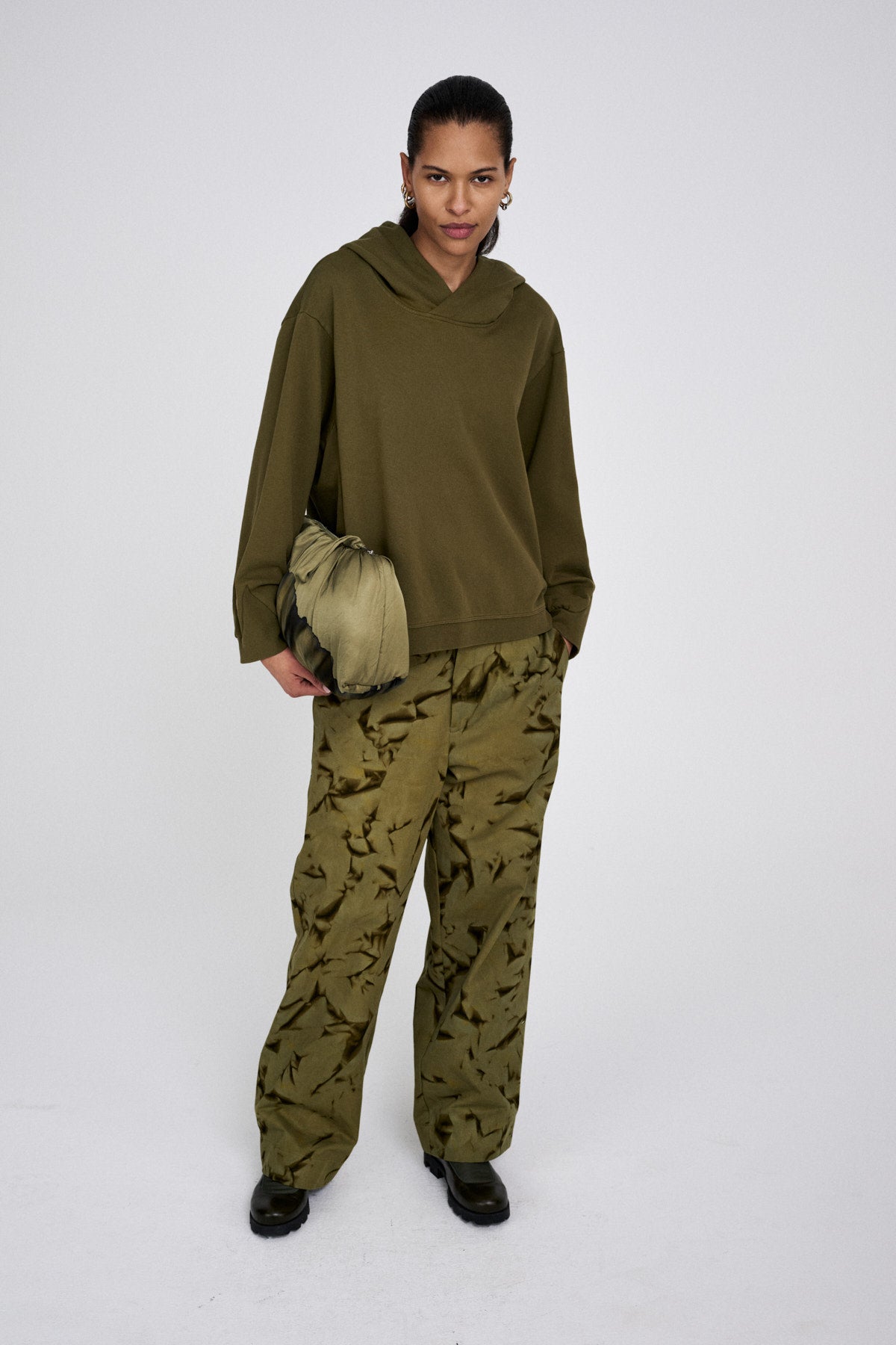 Jahan - Crystal canvas pant I Fern green combo
