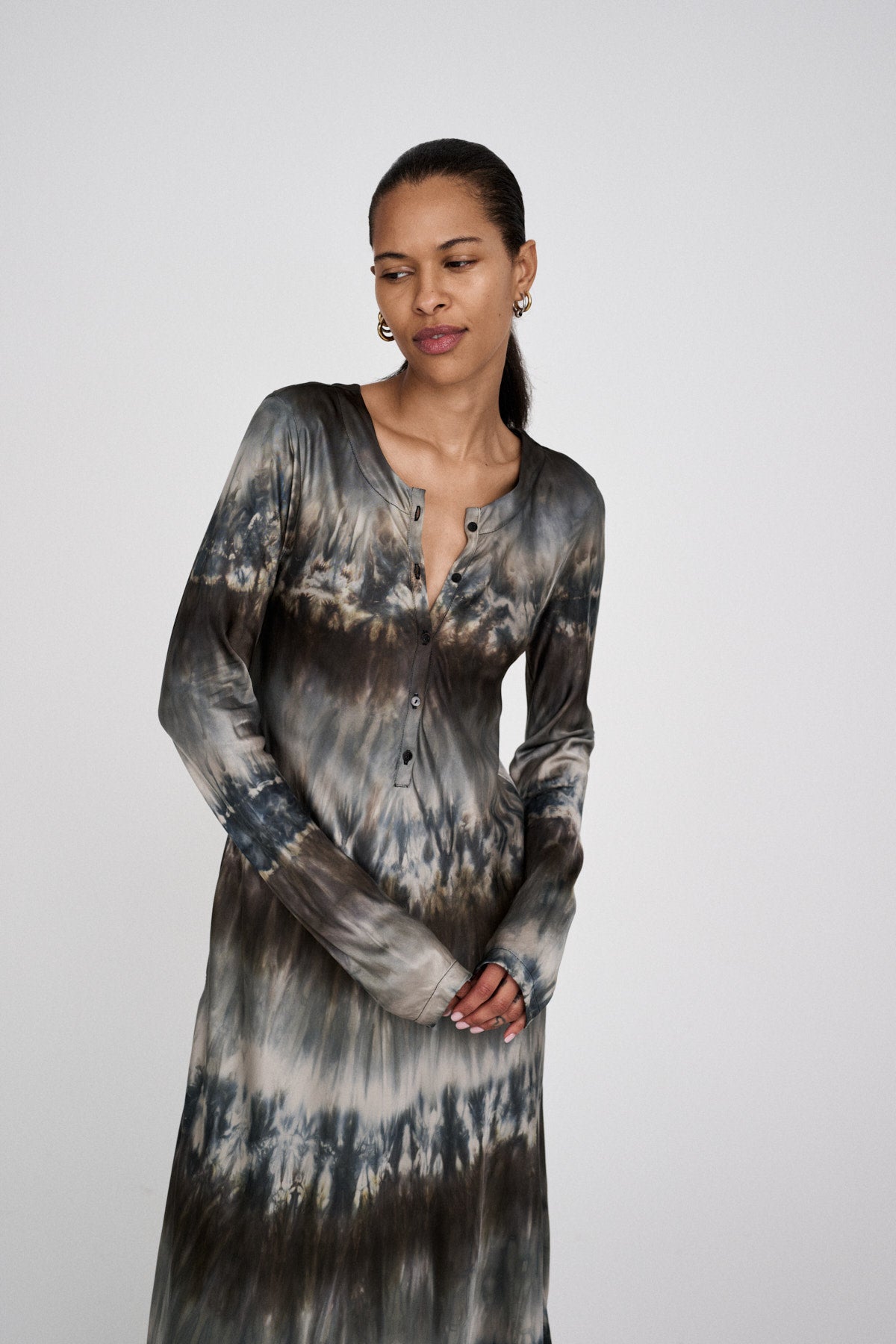 Karin - Arizona long sleeve bias dress I Cement combo