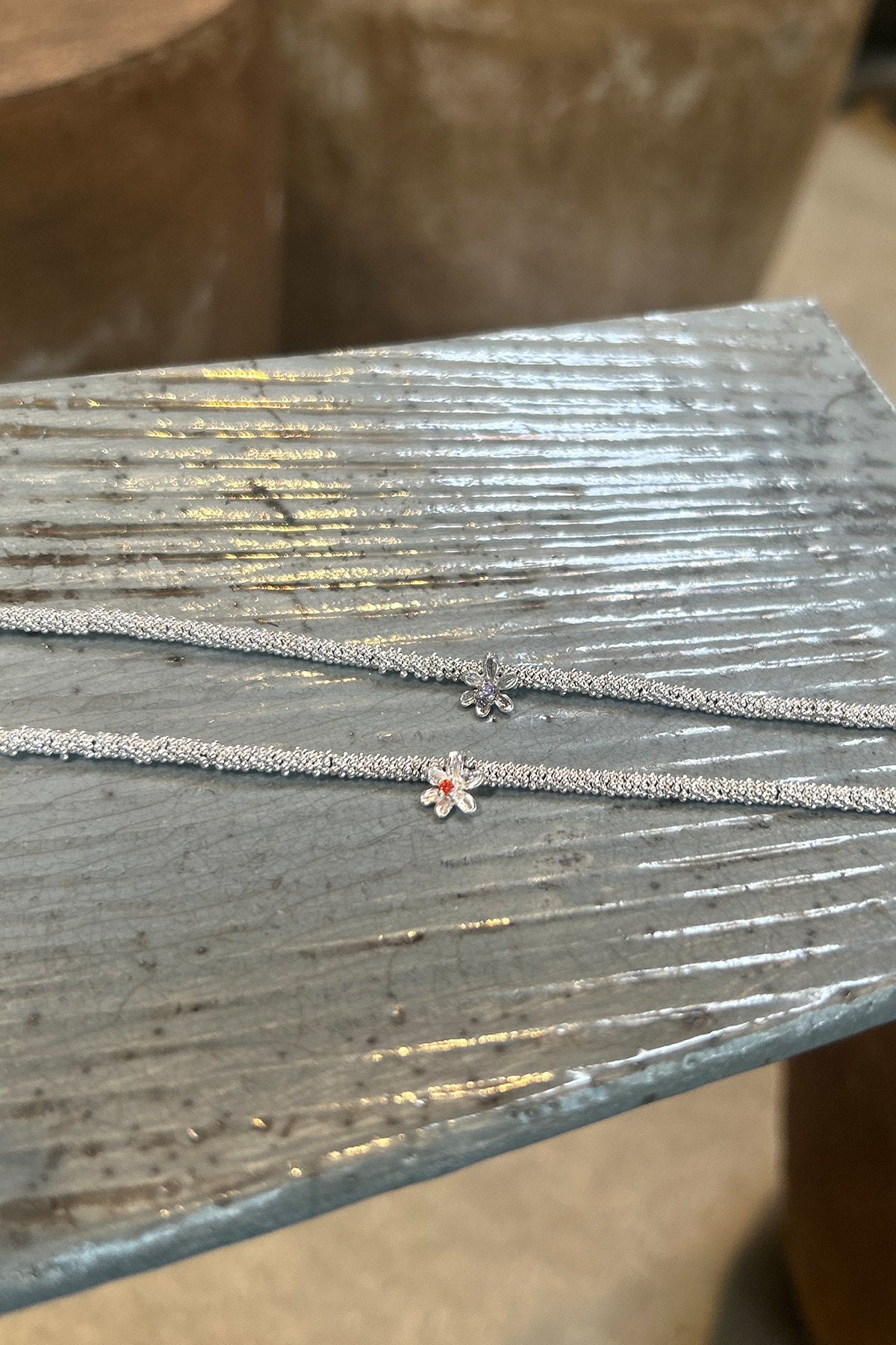 India Flower Bracelet - Nafsu I Silver w/ orange stone