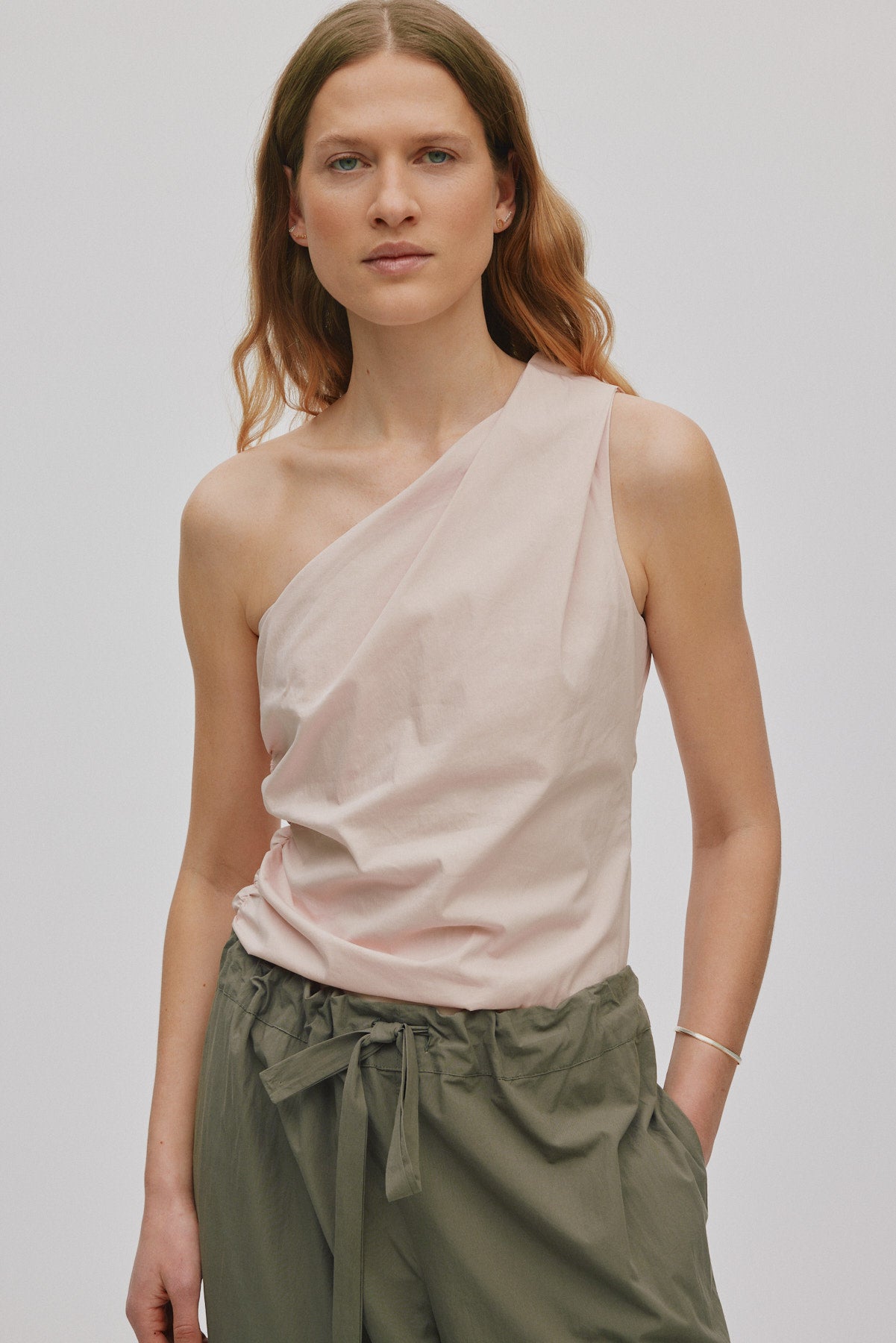Mirha - Papery one shoulder top I Powder