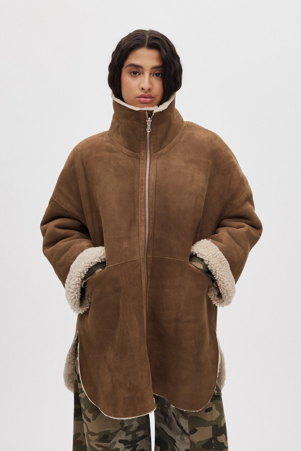 Ejsa - Shearling coat I PRE-ORDER I Dark brown natural combo