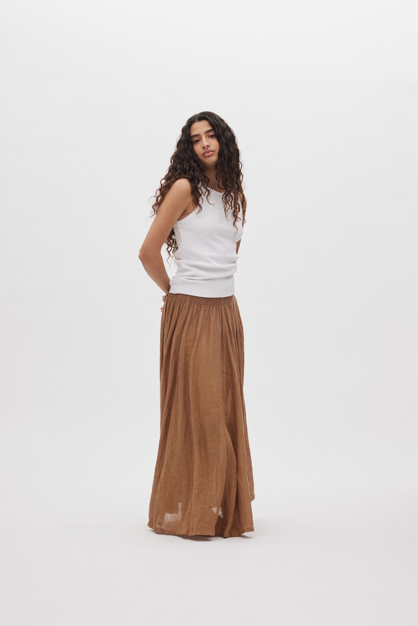 Jumana - Crinkled flared skirt I Walnut