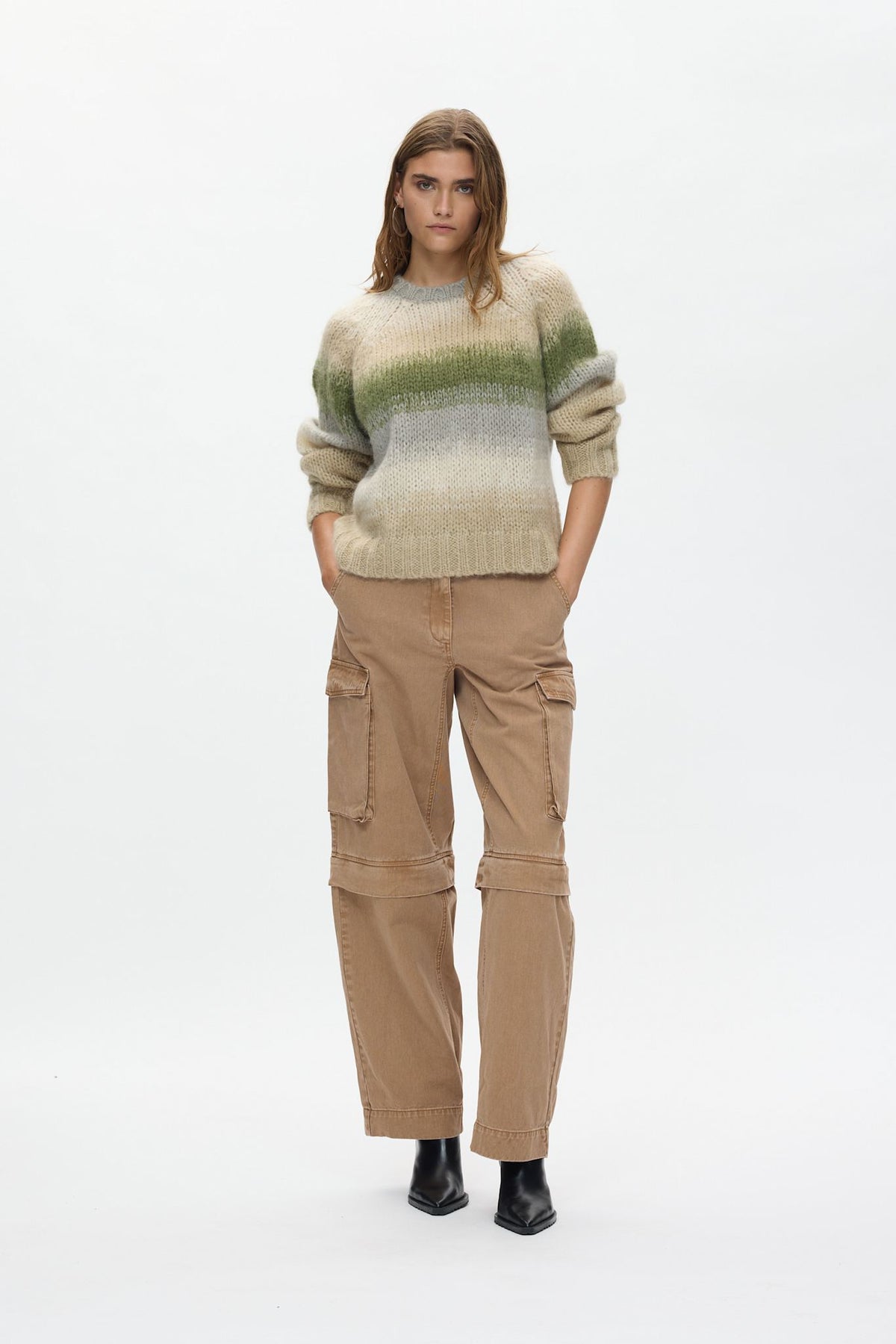 Jasmin - Blurred yarn boxy sweater I Light camel combo