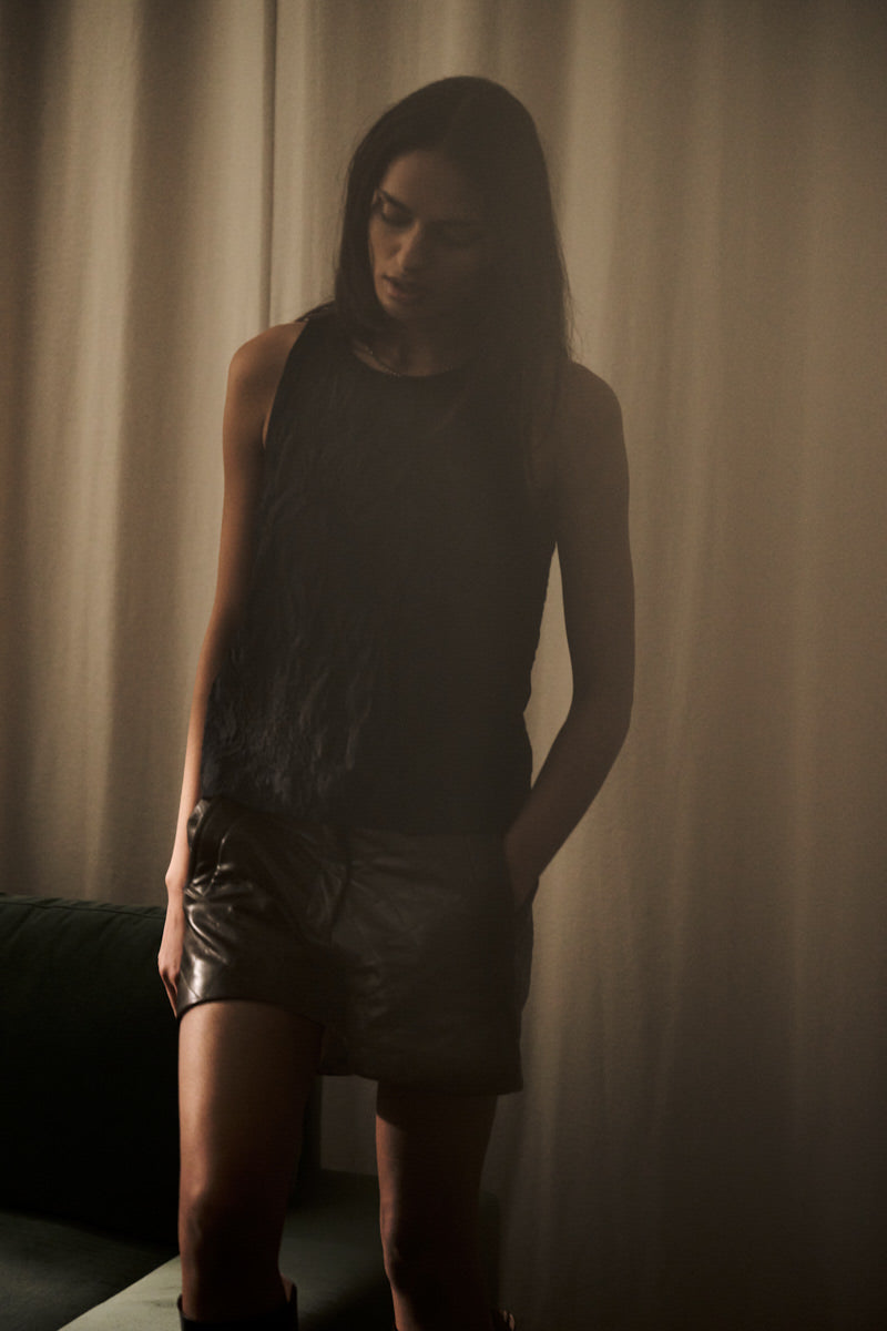 Bet - Quilted leather shorts I Olive