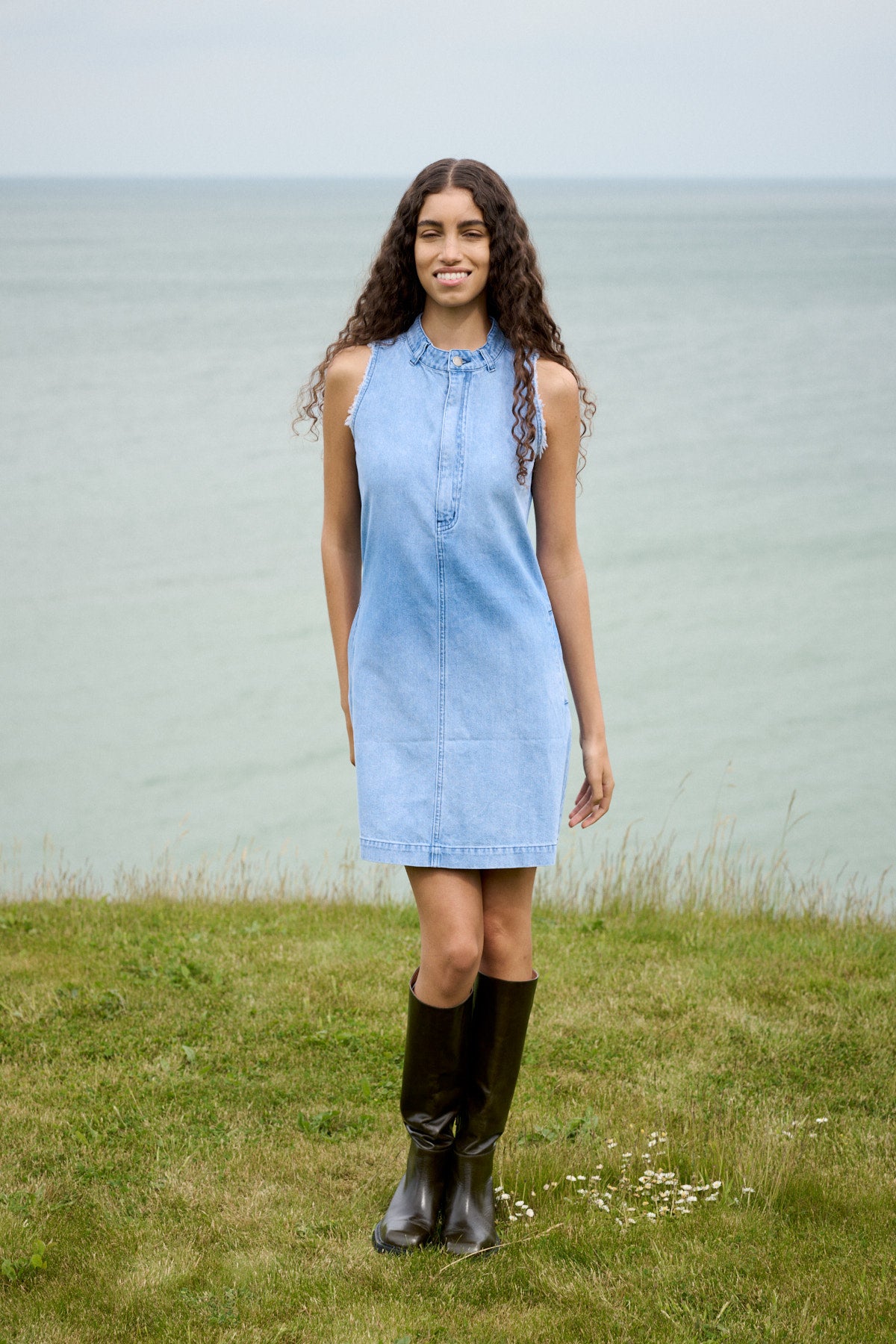 Fee - Light denim dress I Light washed denim