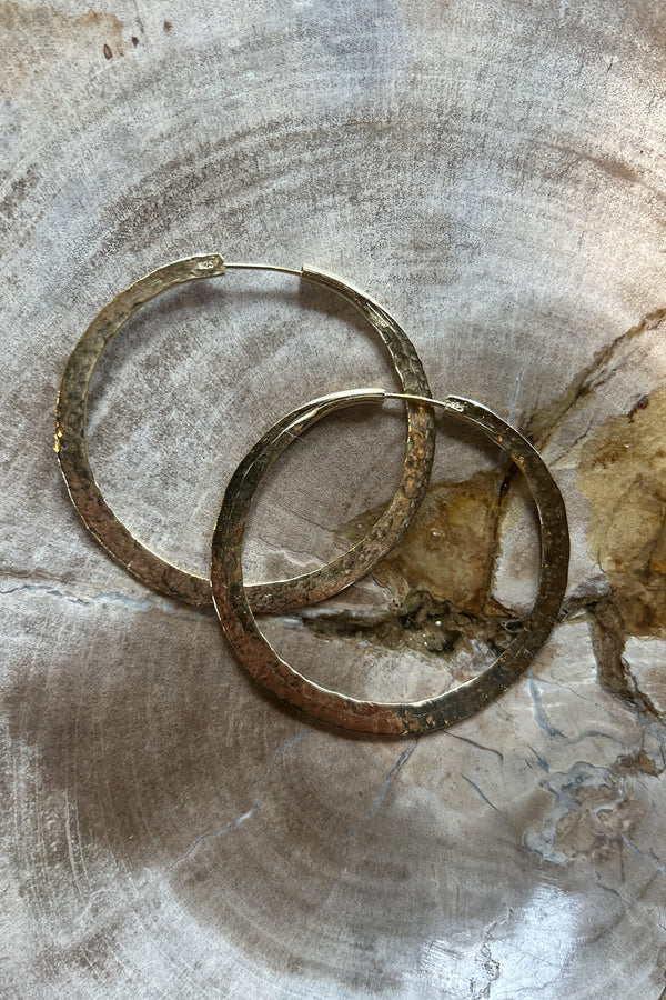 Gold Plated Hammered Hoop M - Nafsu I Gold
