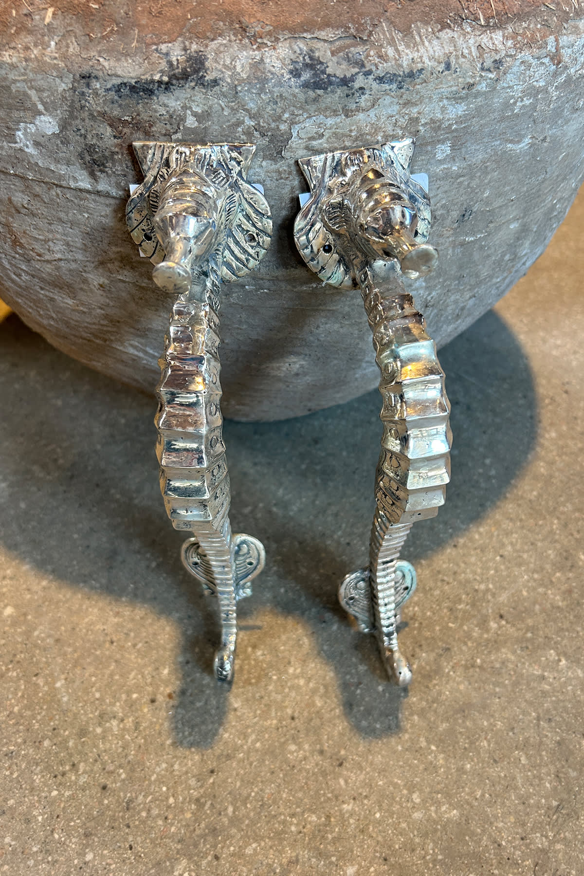Seahorse Door Handle - Rabens Apartment I Brass