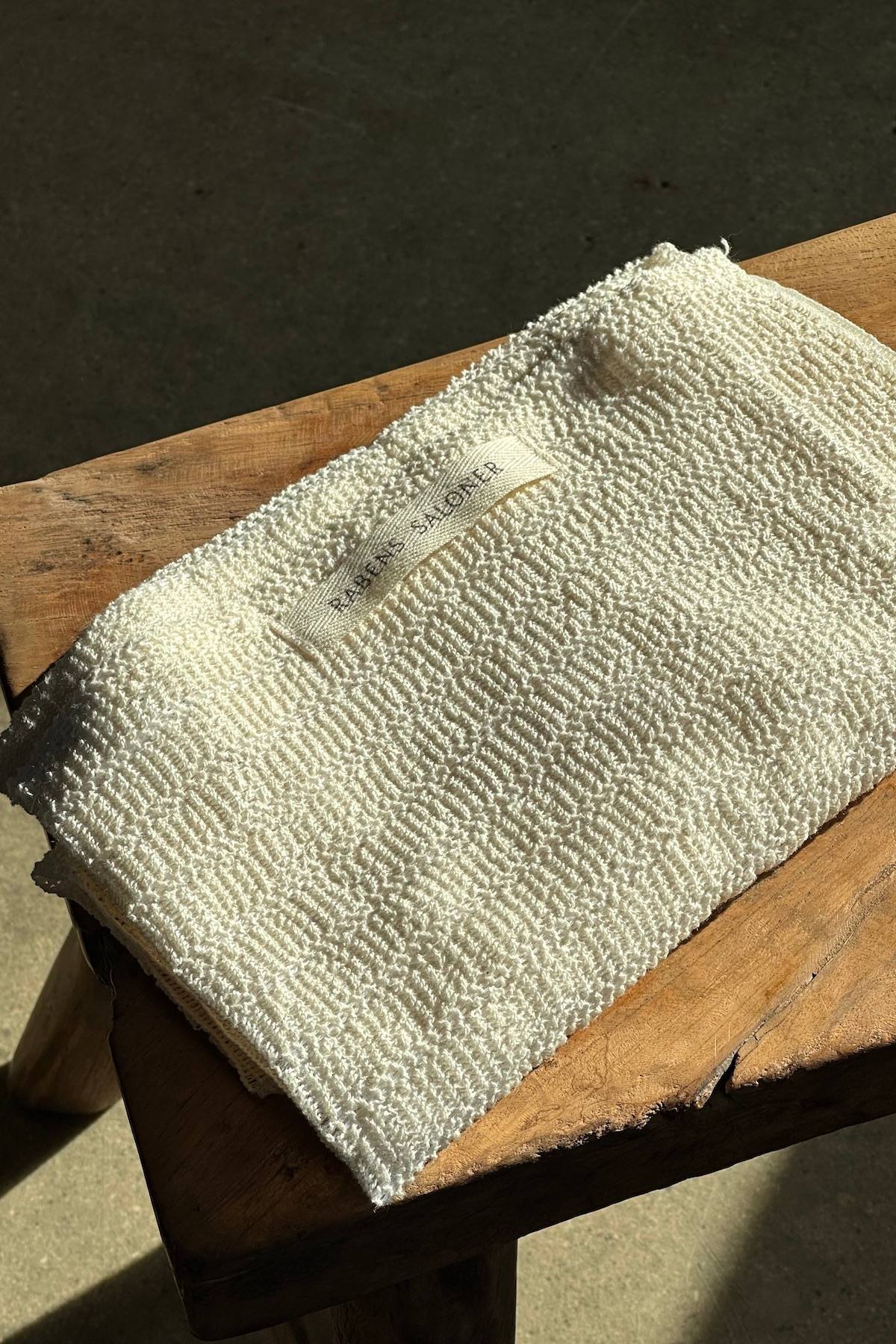 Exfoliating towel I Creme