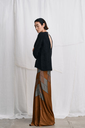 Dinea - Fluffy knit open back sweater I Black