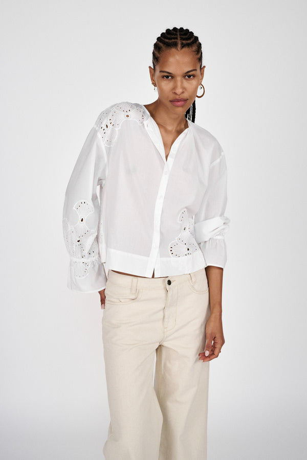 Blossom - Supersize anglaise blouse I White swan